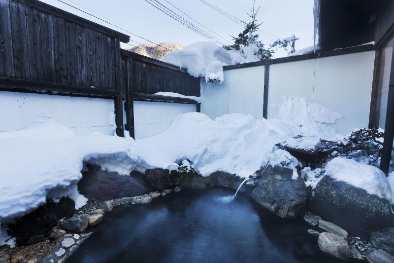 Okada Ryokan Warakutei Takayama  Buitenkant foto