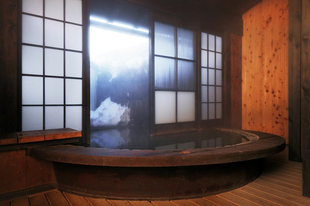 Okada Ryokan Warakutei Takayama  Buitenkant foto