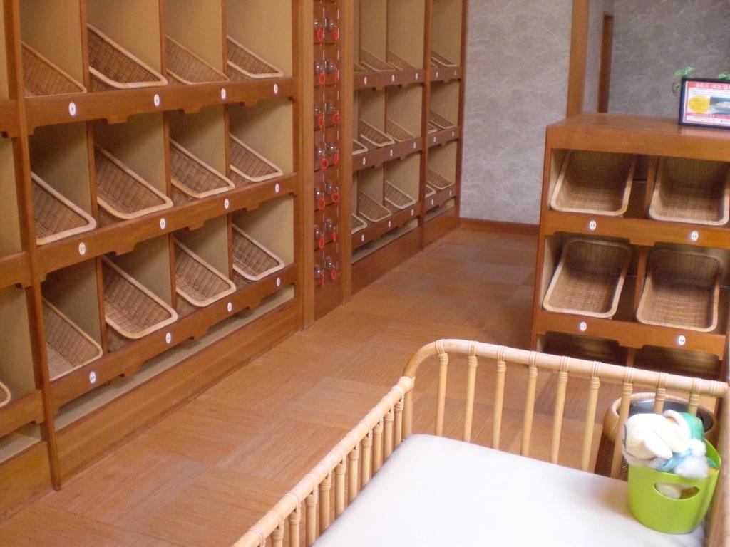 Okada Ryokan Warakutei Takayama  Buitenkant foto