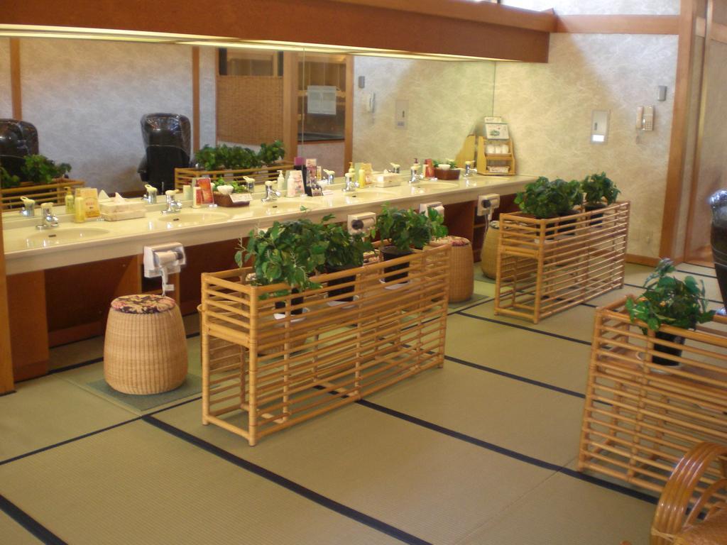 Okada Ryokan Warakutei Takayama  Buitenkant foto