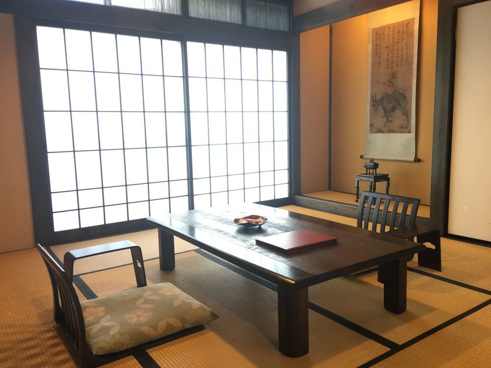 Okada Ryokan Warakutei Takayama  Buitenkant foto