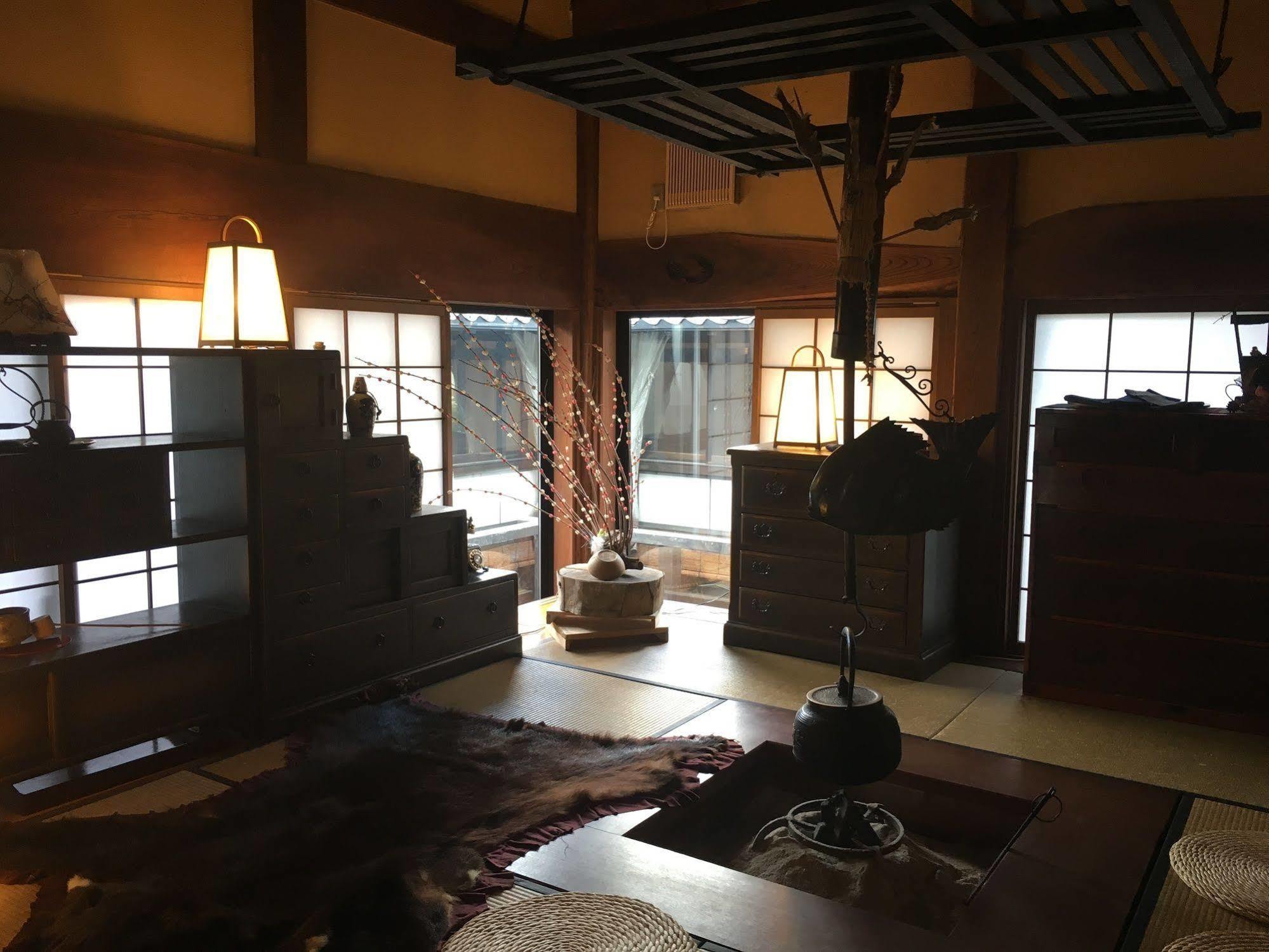 Okada Ryokan Warakutei Takayama  Buitenkant foto