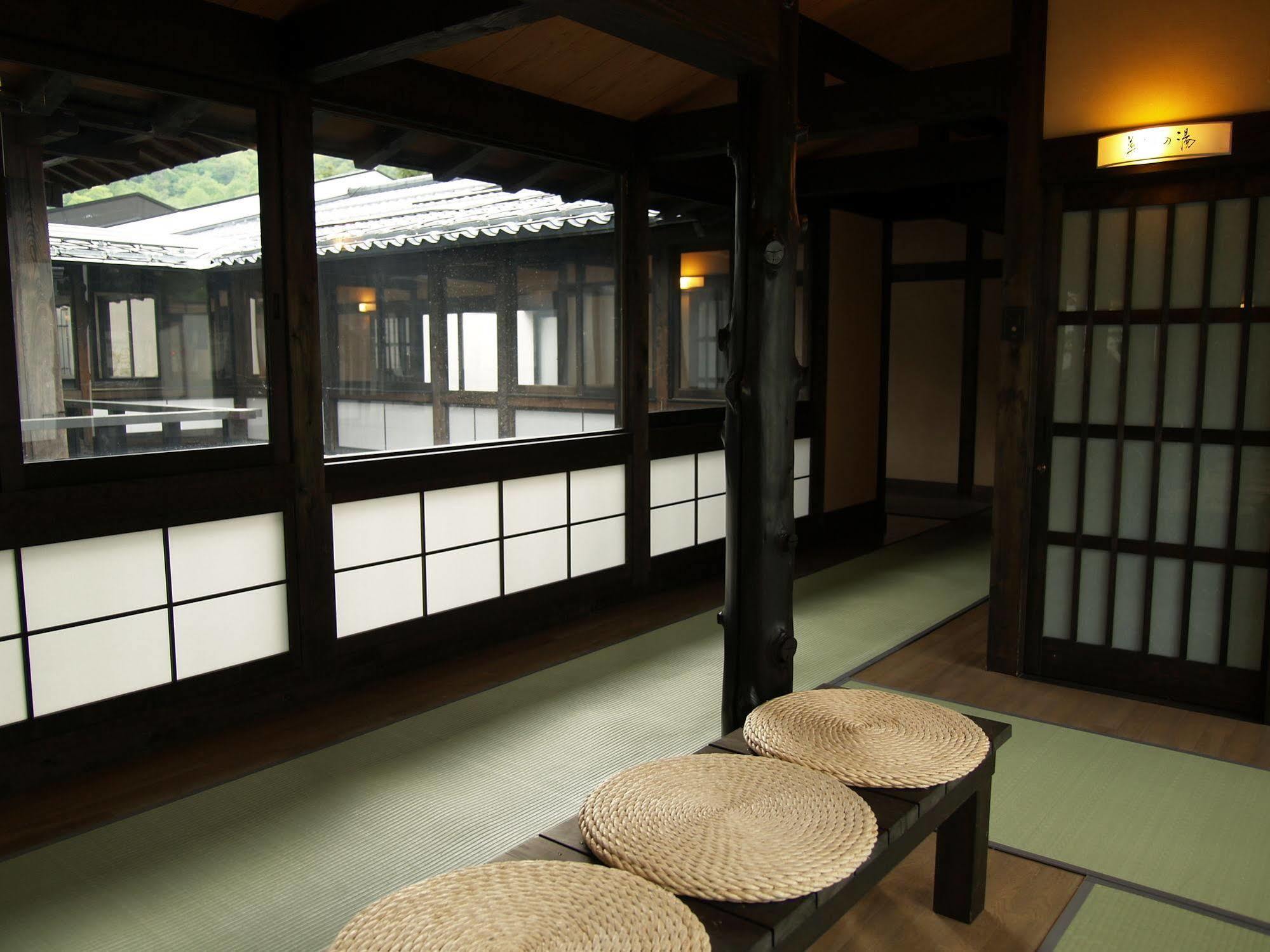 Okada Ryokan Warakutei Takayama  Buitenkant foto